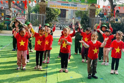 Chào mừng ngày thành lập Quân đội nhân dân Việt Nam 22/12/2024 và Hoạt động trải nghiệm: “Bé tập làm chú bộ đội” của các bé Trường mầm non Hải Giang