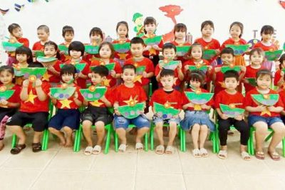 TRƯỜNG MẦM NON HẢI GIANG TỔ CHỨC CHUỖI HOẠT ĐỘNG CHÀO MỪNG KỶ NIỆM 50 NĂM NGÀY GIẢI PHÓNG MIỀN NAM (30/4/1975 – 30/4/2025) VÀ QUỐC TẾ LAO ĐỘNG 1/5